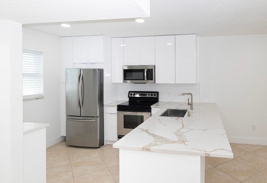 Photo of 2600 Fiore Way #2110, Delray Beach, FL 33445 (MLS # R11151319)