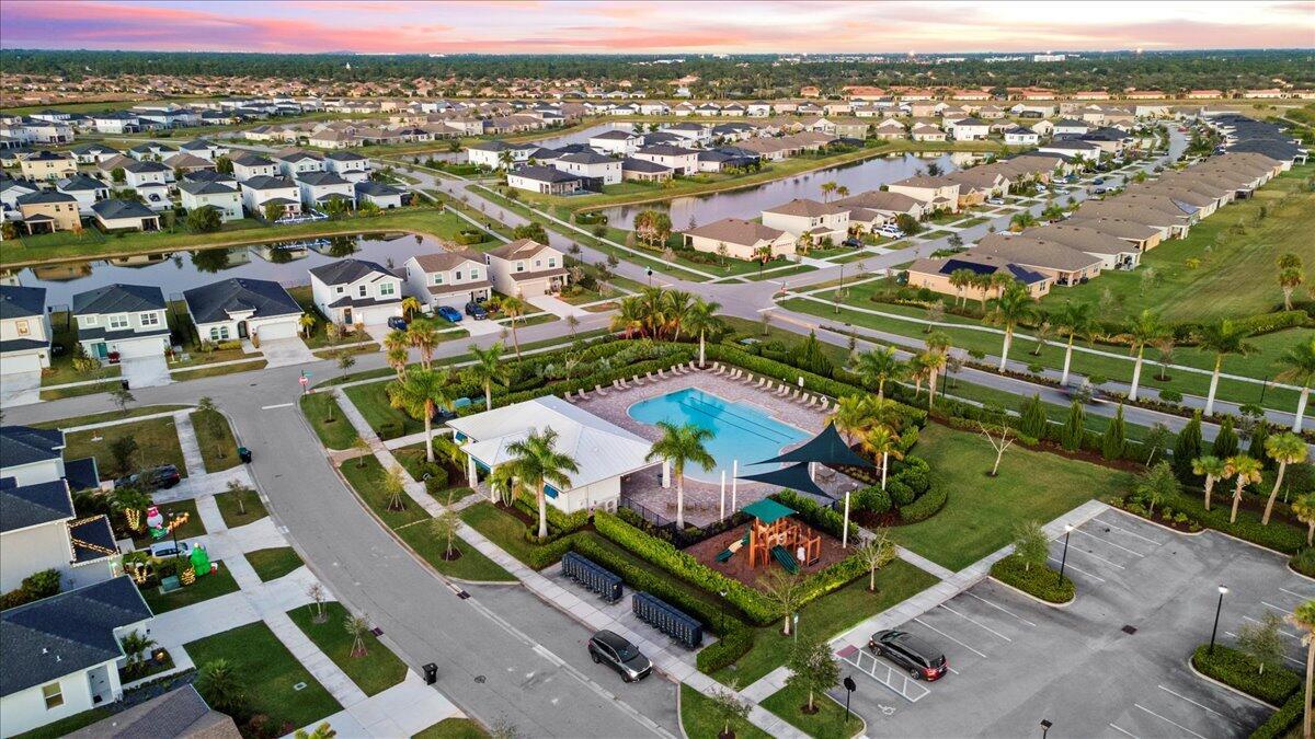 Crosstown Commons - Residential