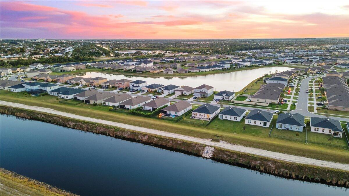 Crosstown Commons - Residential