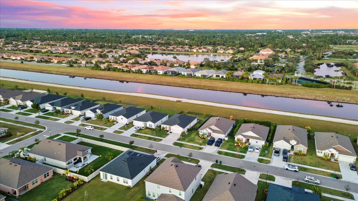 Crosstown Commons - Residential