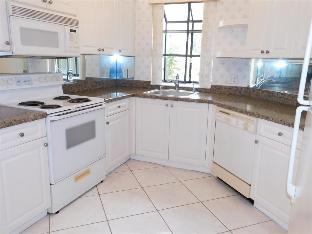 PLATINA / LUCENTE VILLAGE - Residential