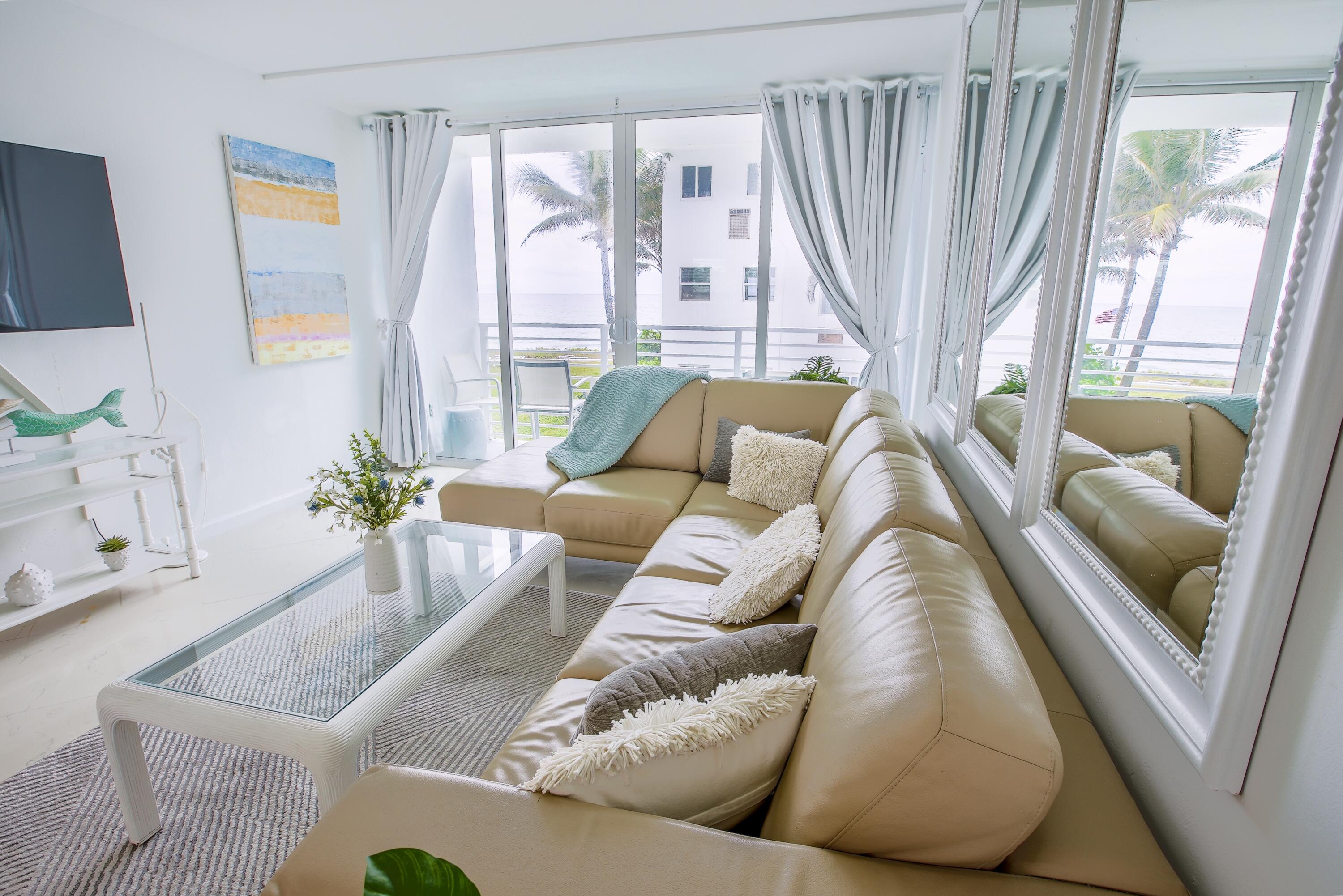 1043 Hillsboro Mile 18c