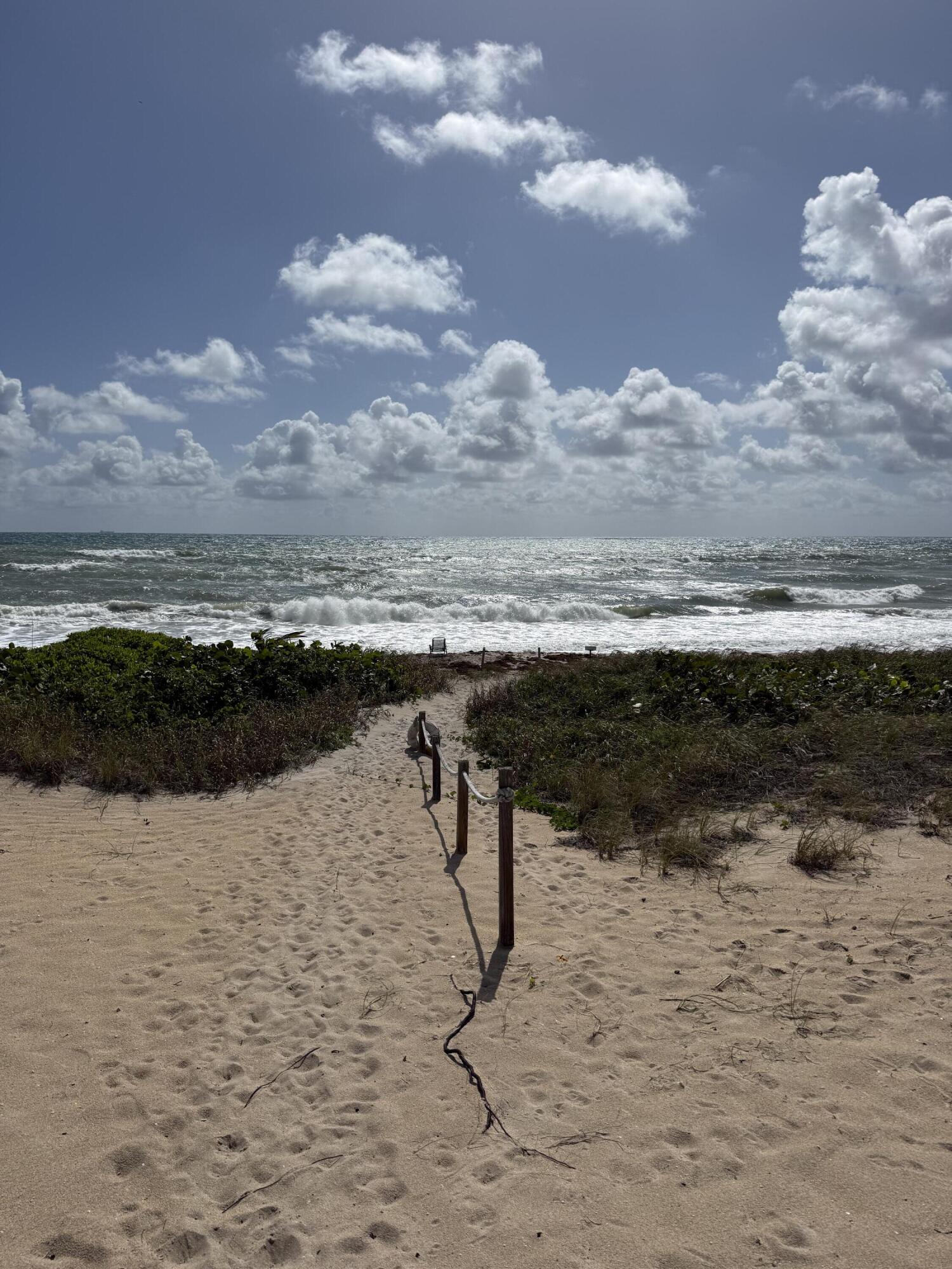 HILLSBORO MILE OCEAN APTS SEC 2 - Residential