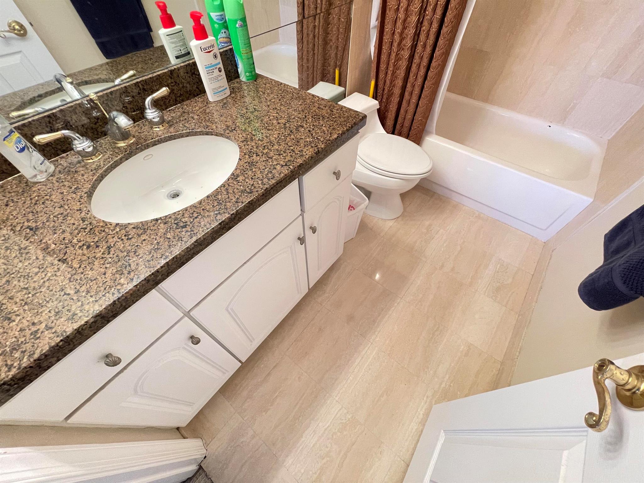 PALM BEACH HOUSE CONDO - Residential Lease