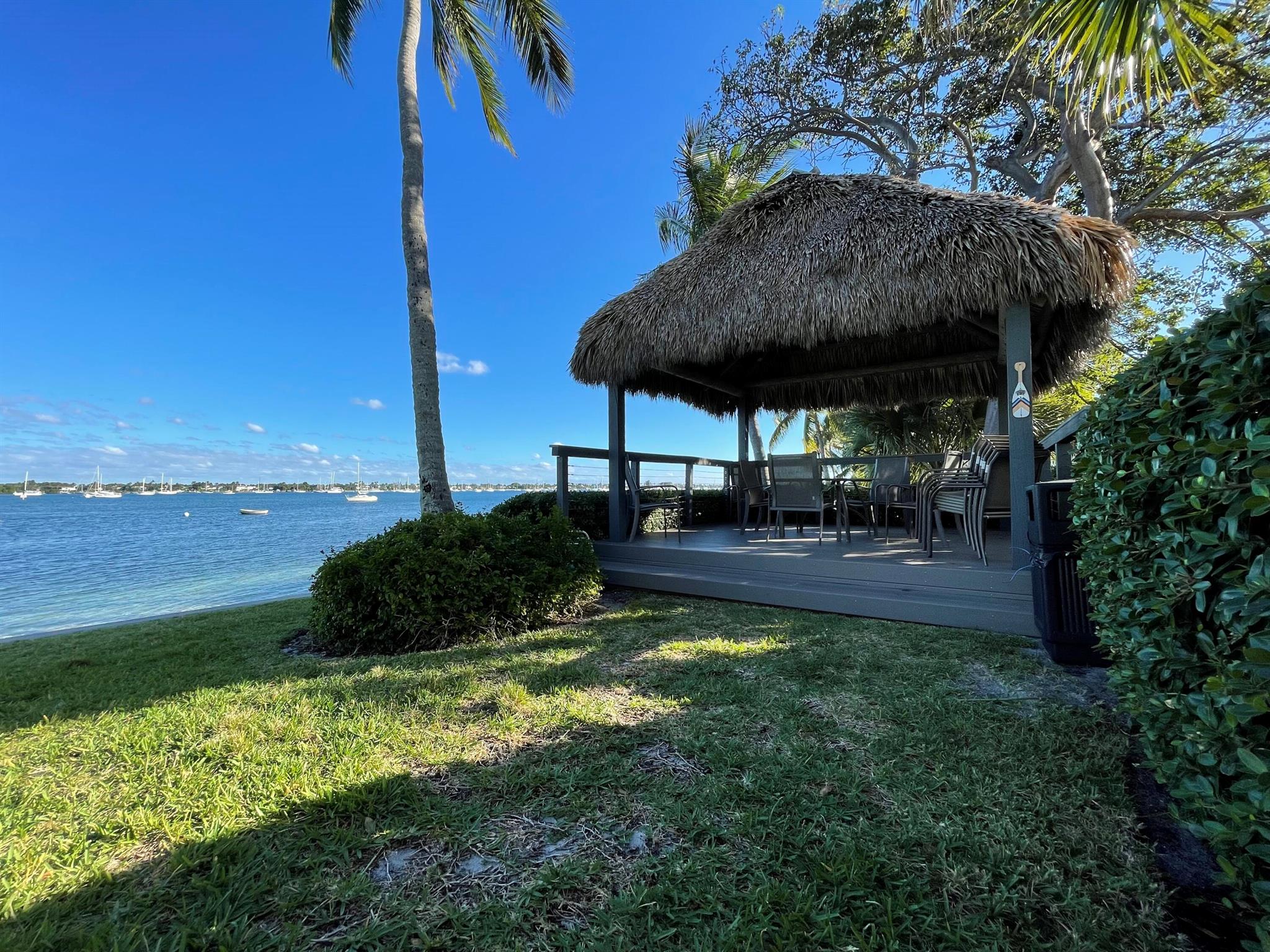 PALM BEACH HOUSE CONDO - Residential Lease