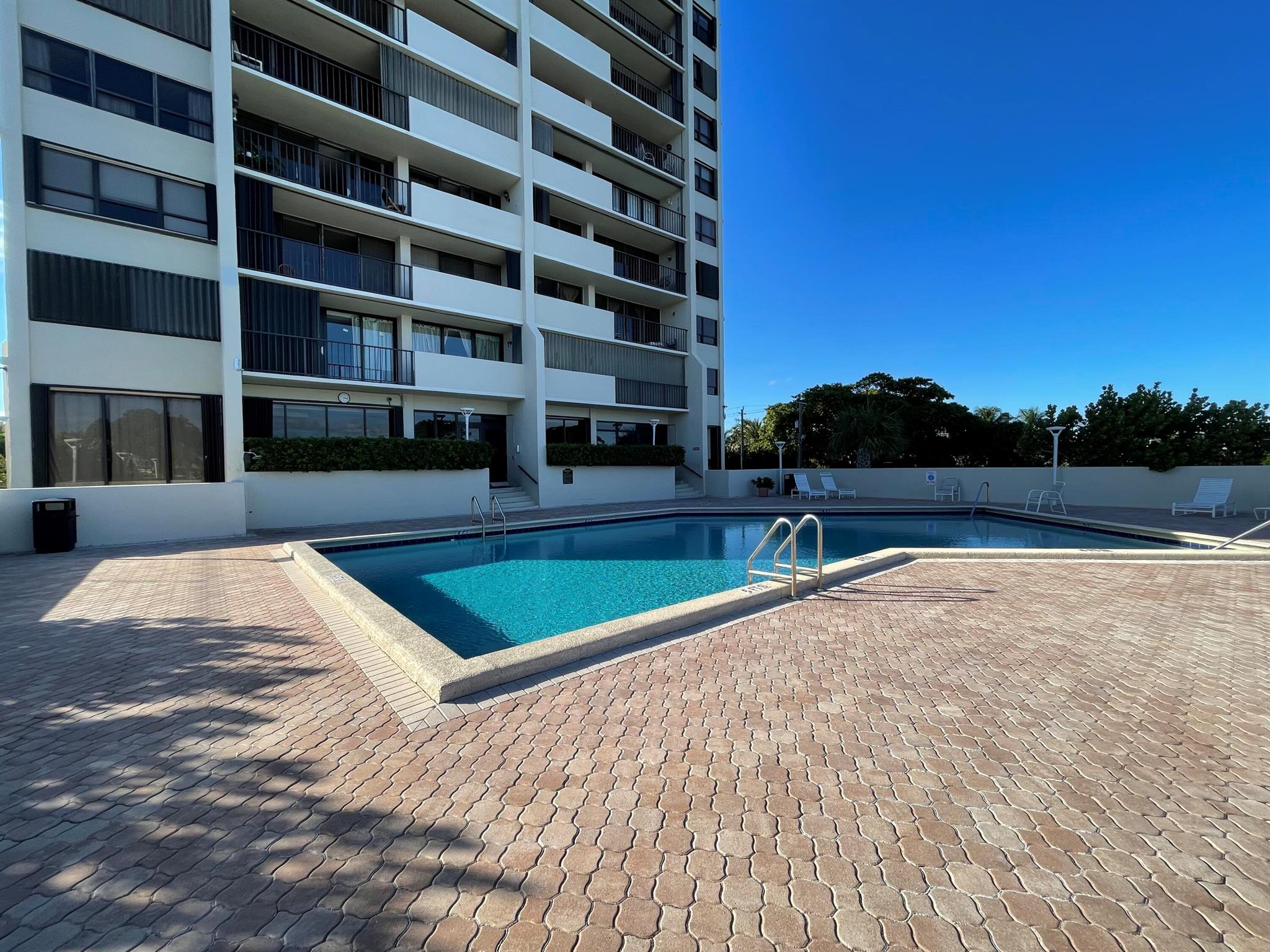 PALM BEACH HOUSE CONDO - Residential Lease