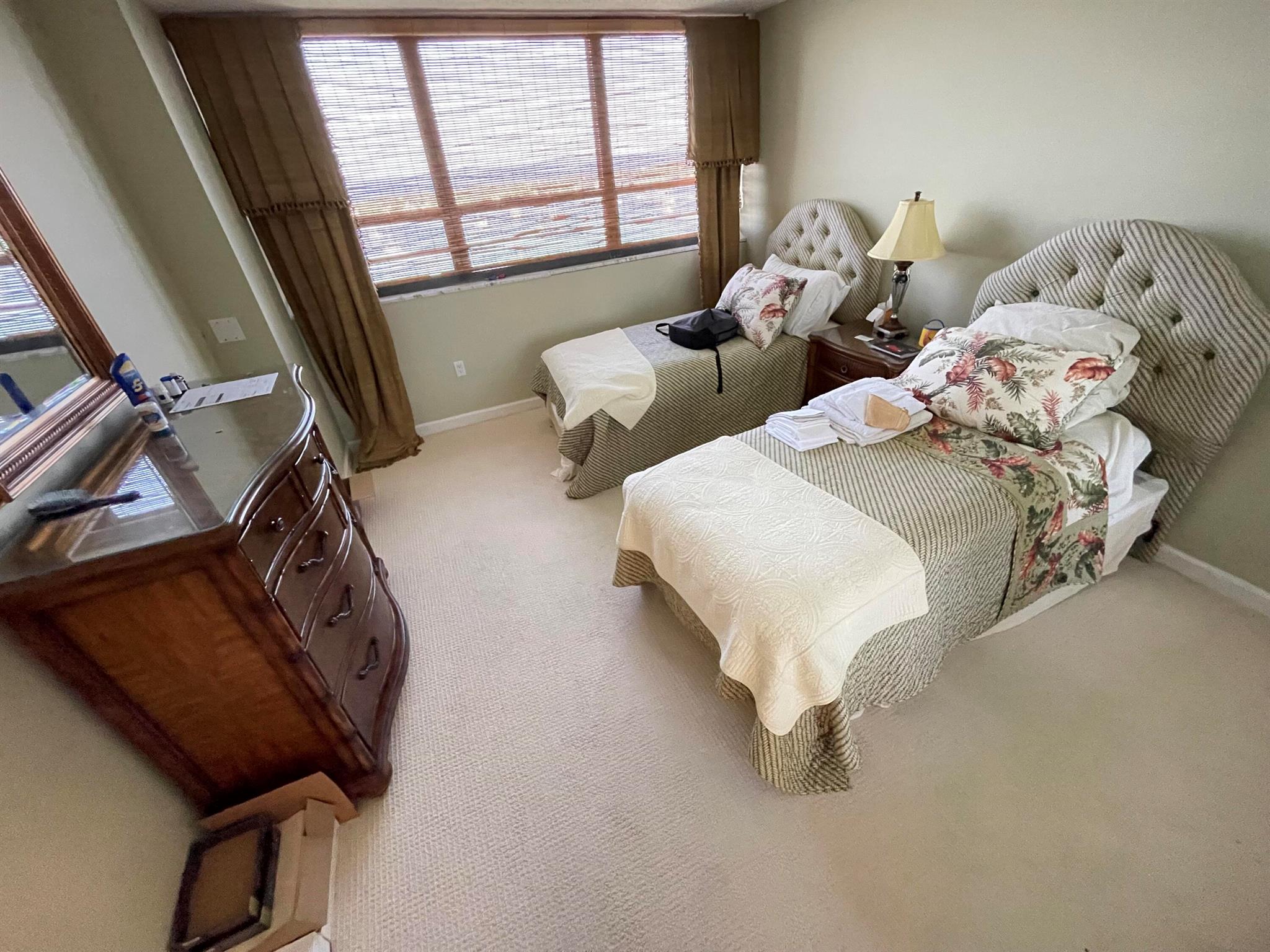 PALM BEACH HOUSE CONDO - Residential Lease