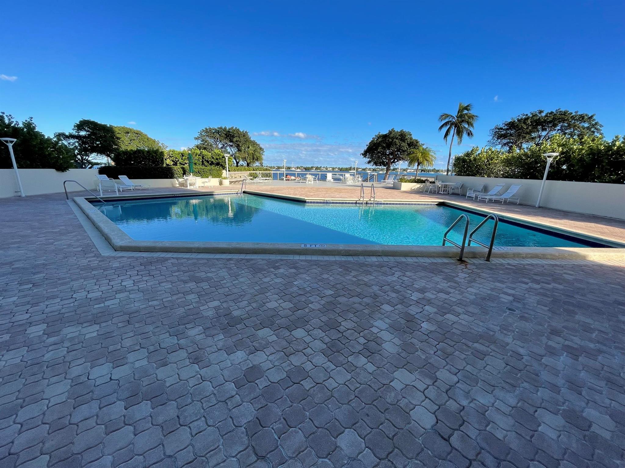 PALM BEACH HOUSE CONDO - Residential Lease