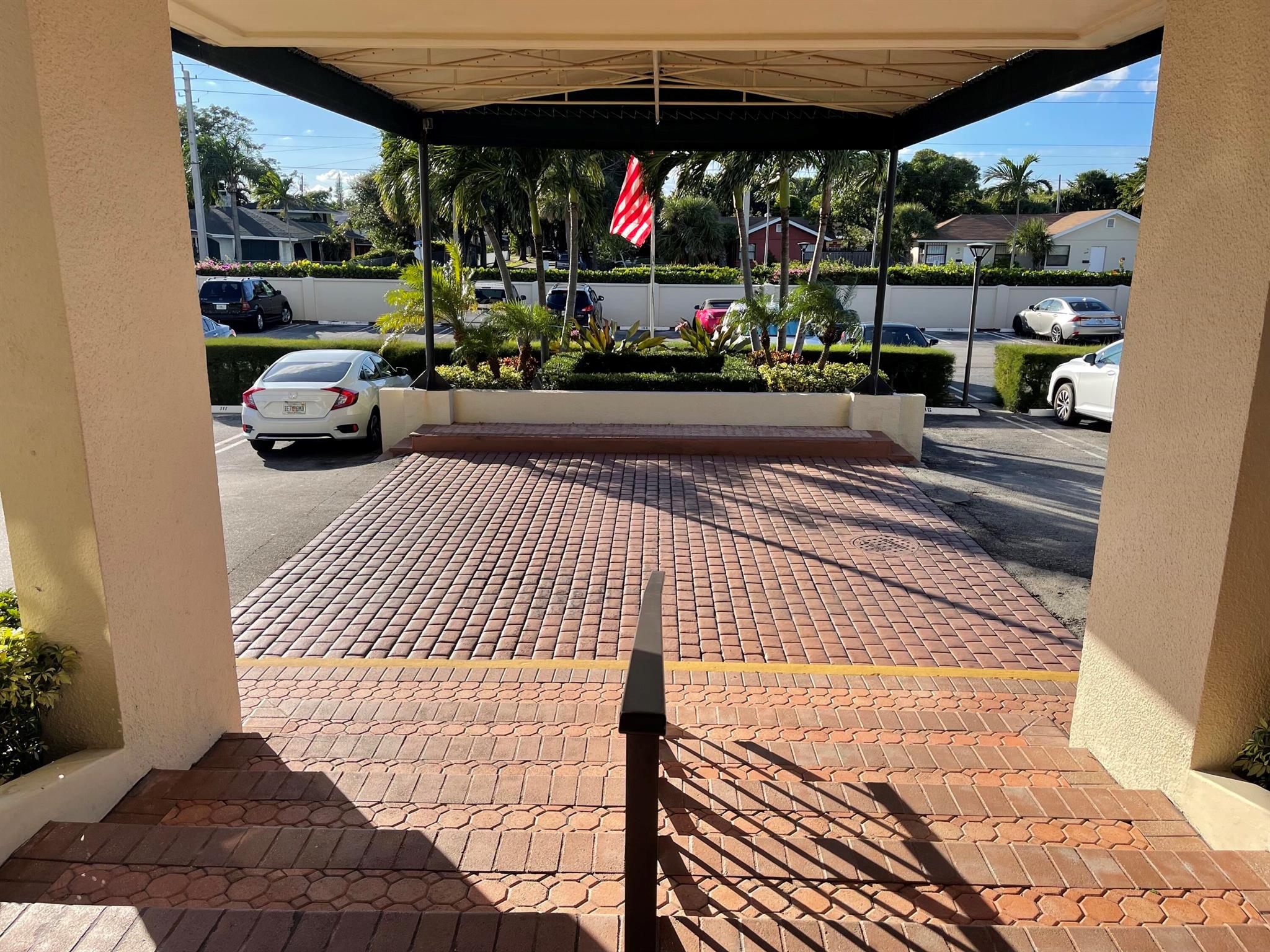 PALM BEACH HOUSE CONDO - Residential Lease