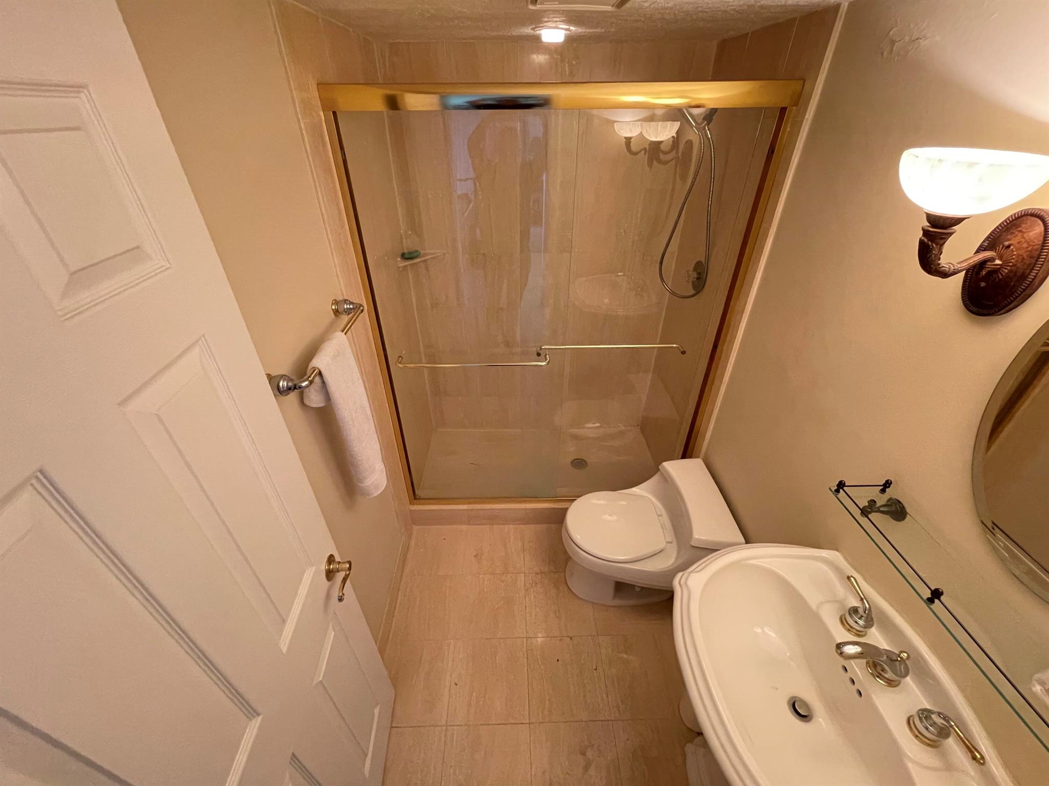 PALM BEACH HOUSE CONDO - Residential Lease