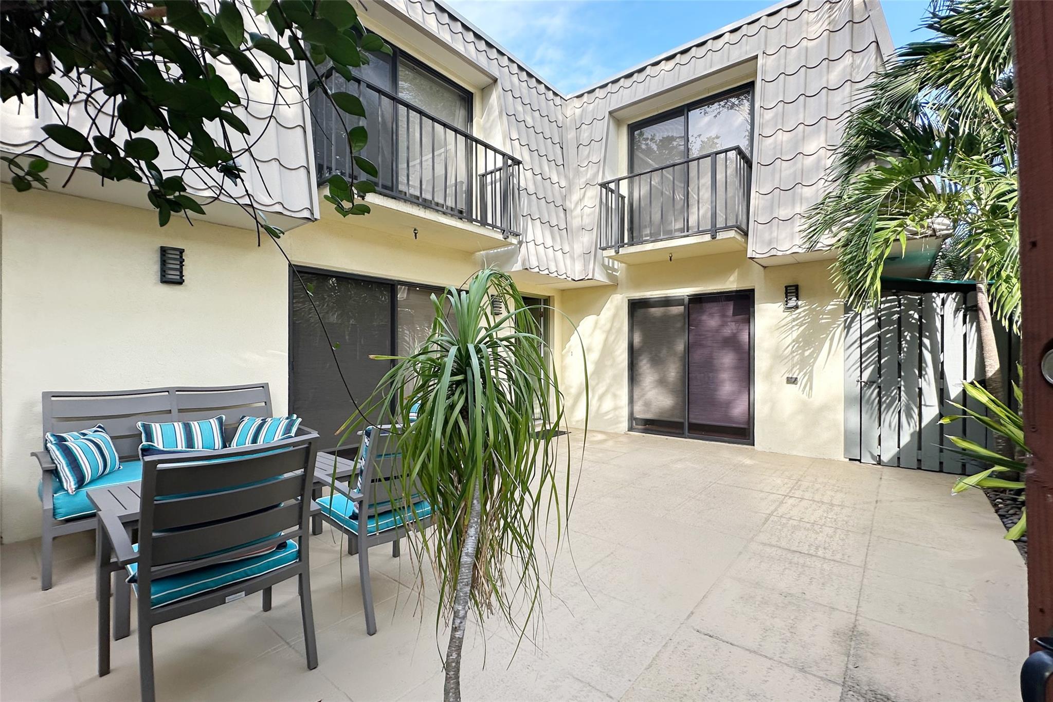 Embassy Park Condo - Residential Lease