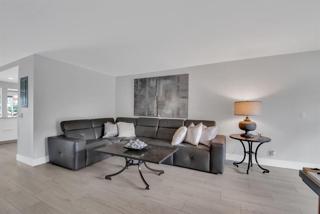 BEL LIDO MANOR - Residential