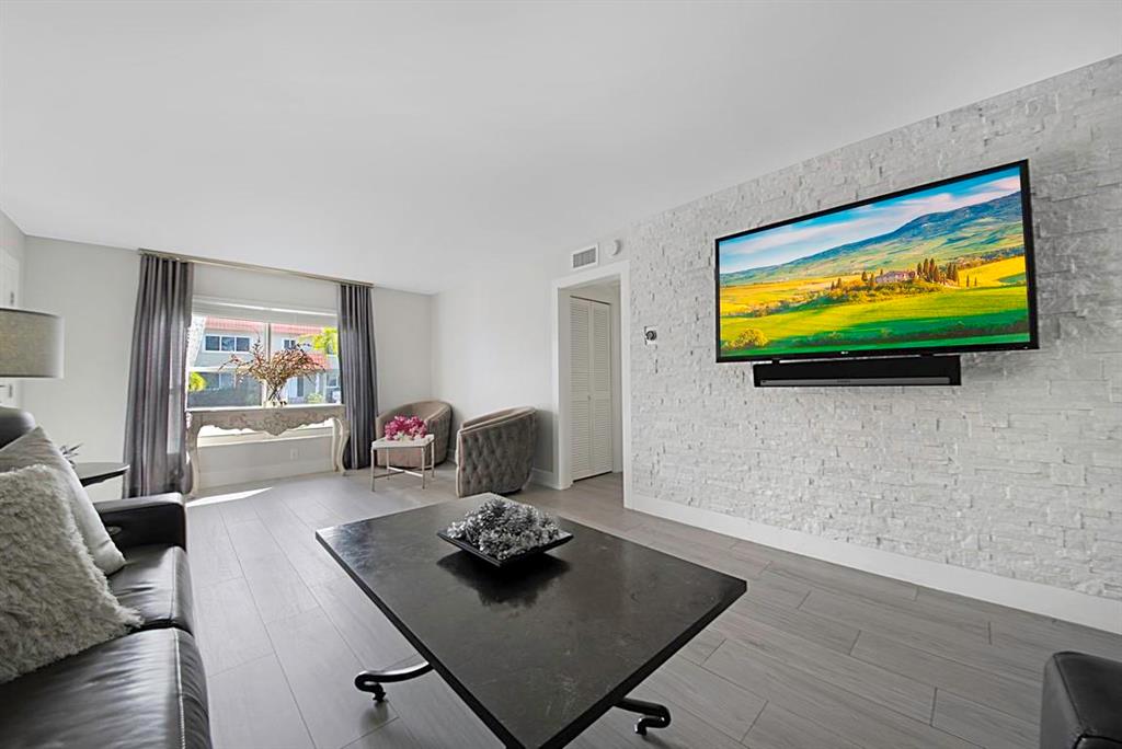 BEL LIDO MANOR - Residential