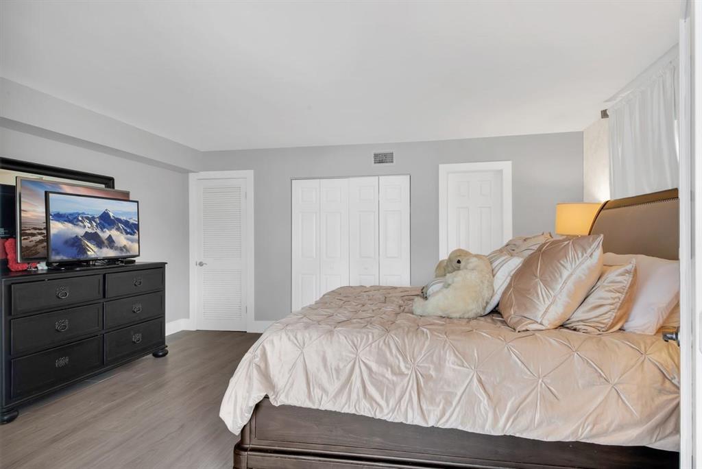 BEL LIDO MANOR - Residential