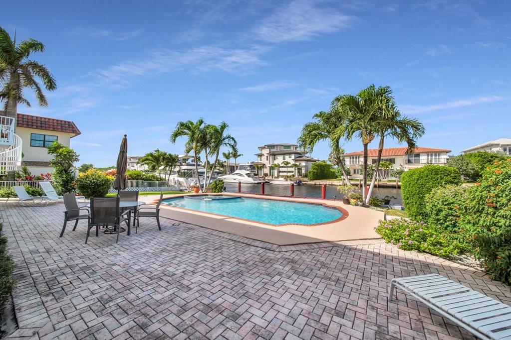 BEL LIDO MANOR - Residential