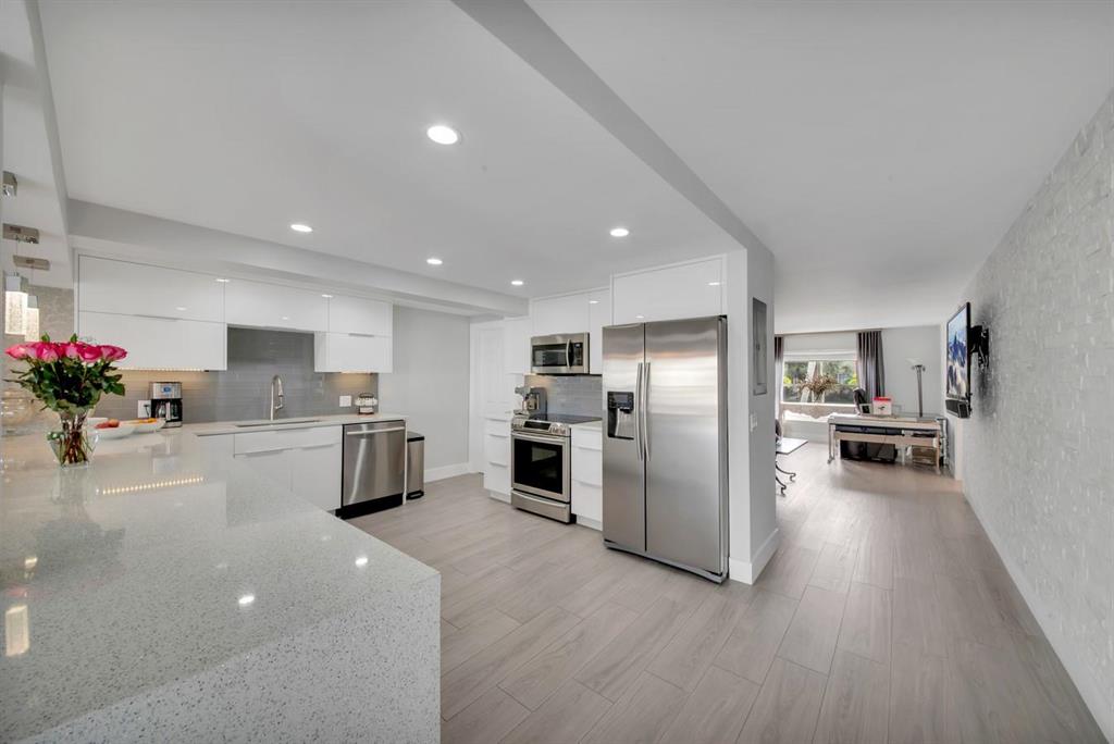 BEL LIDO MANOR - Residential