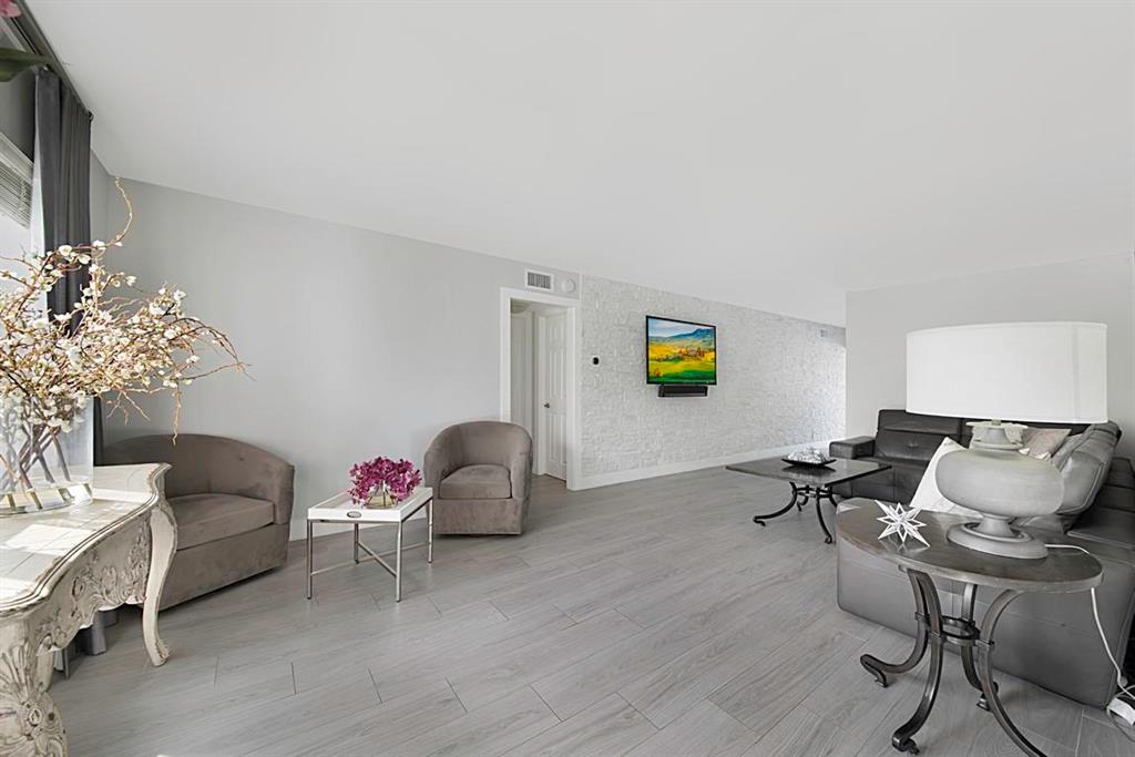 BEL LIDO MANOR - Residential