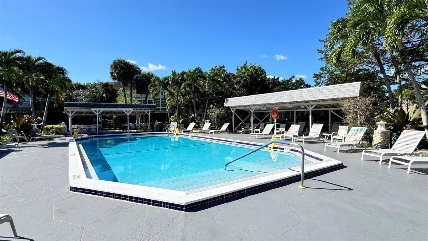 HAWAIIAN GARDENS IV - Residential