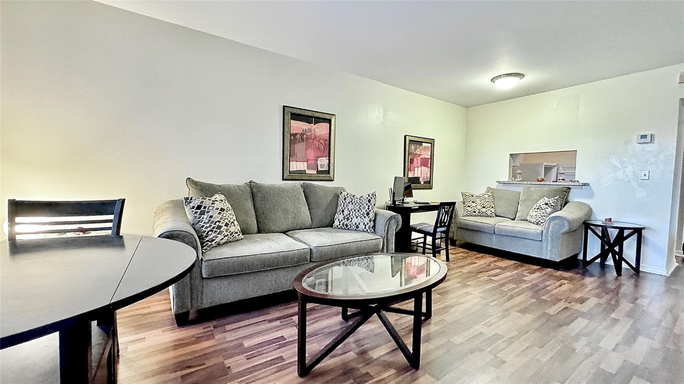 HAWAIIAN GARDENS IV - Residential