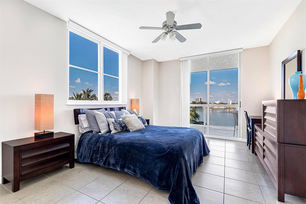 GOLDEN BAY CLUB CONDO - Residential