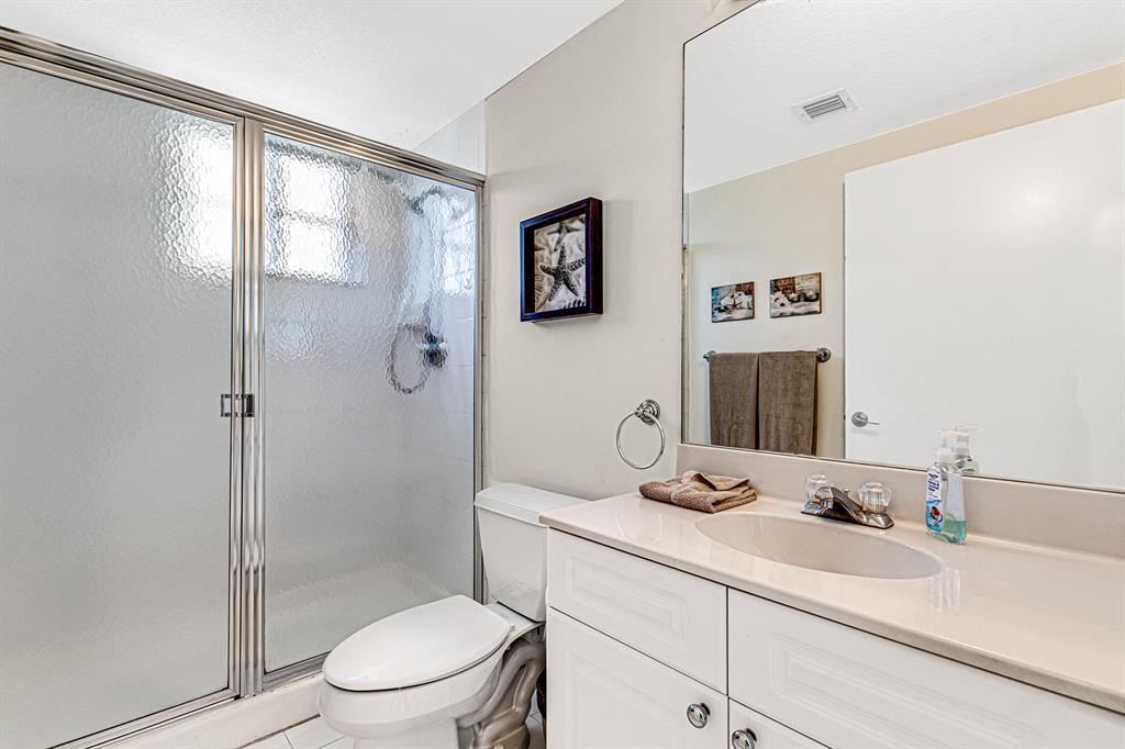 GOLDEN BAY CLUB CONDO - Residential