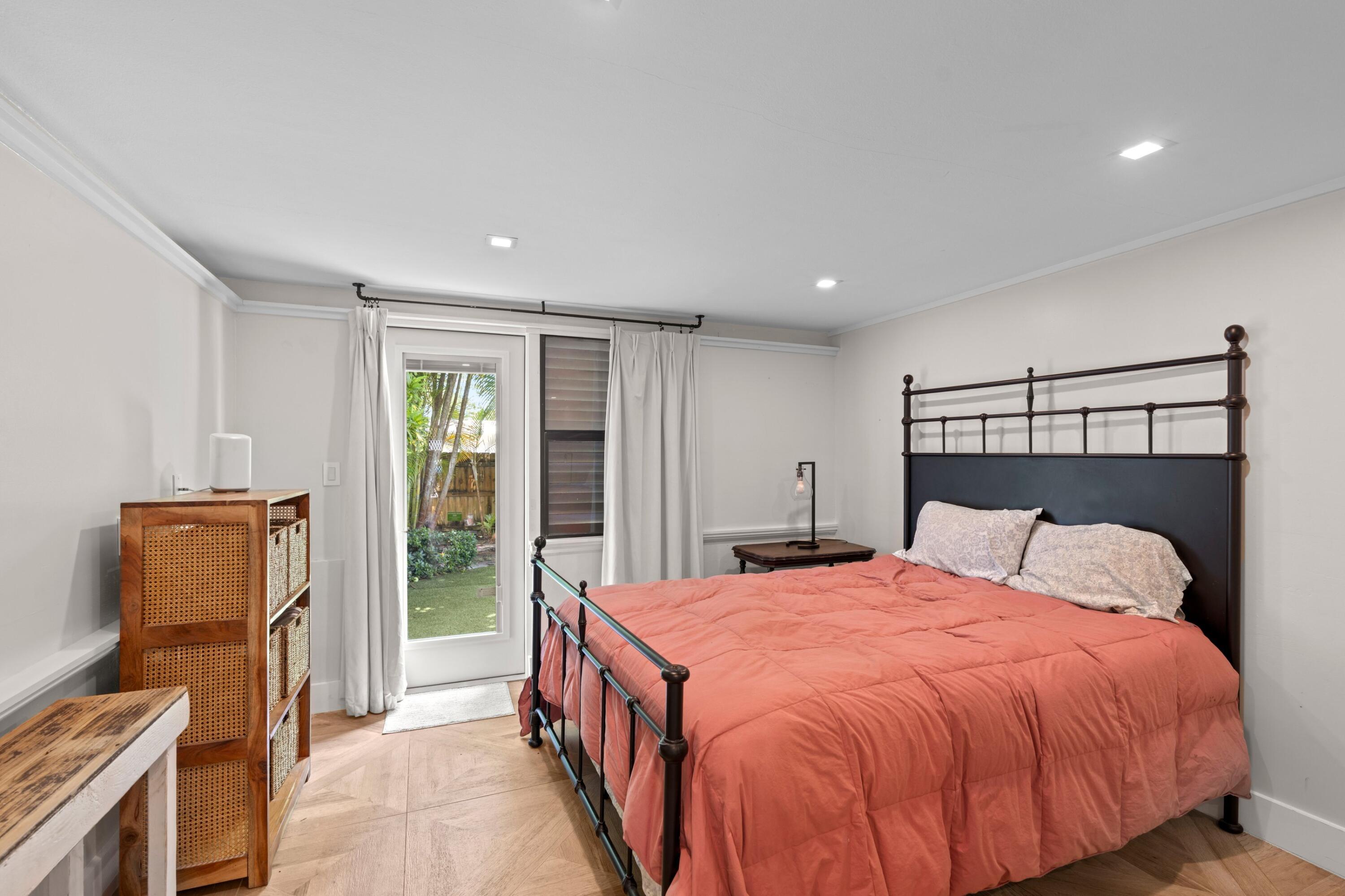 COLLEGE PARK - Residential