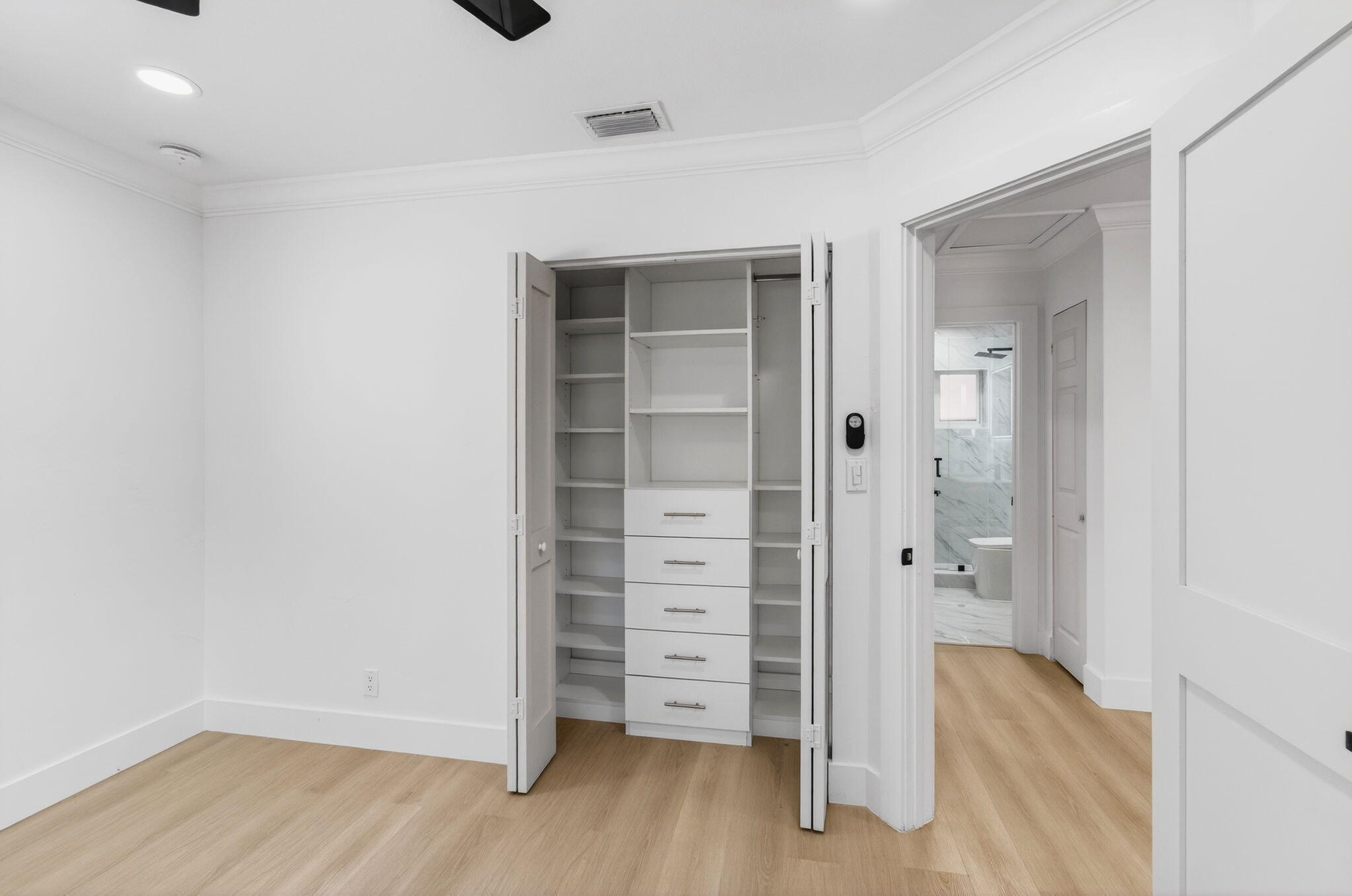 BOCA RATONE HGHTS - Residential