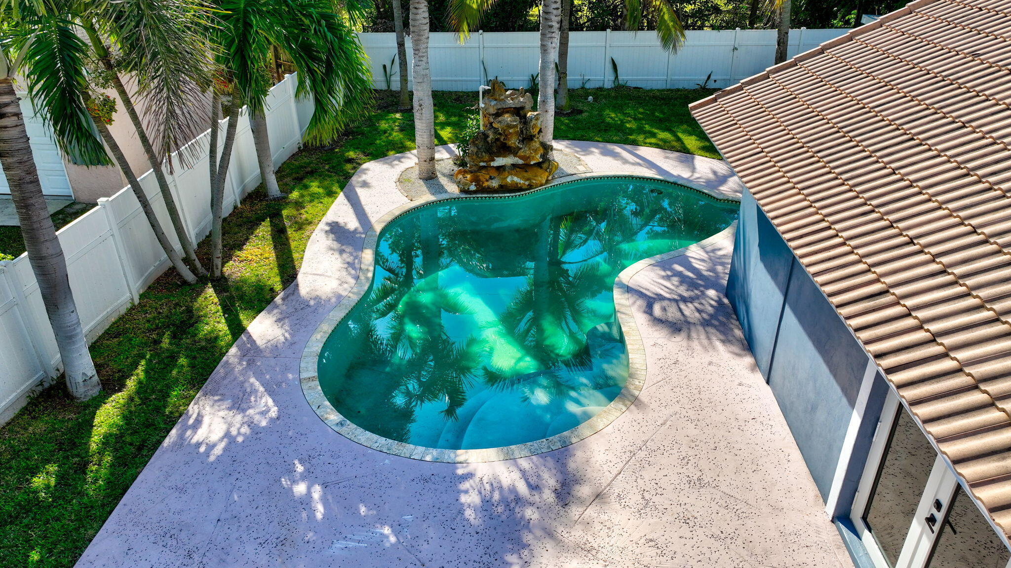 BOCA RATONE HGHTS - Residential