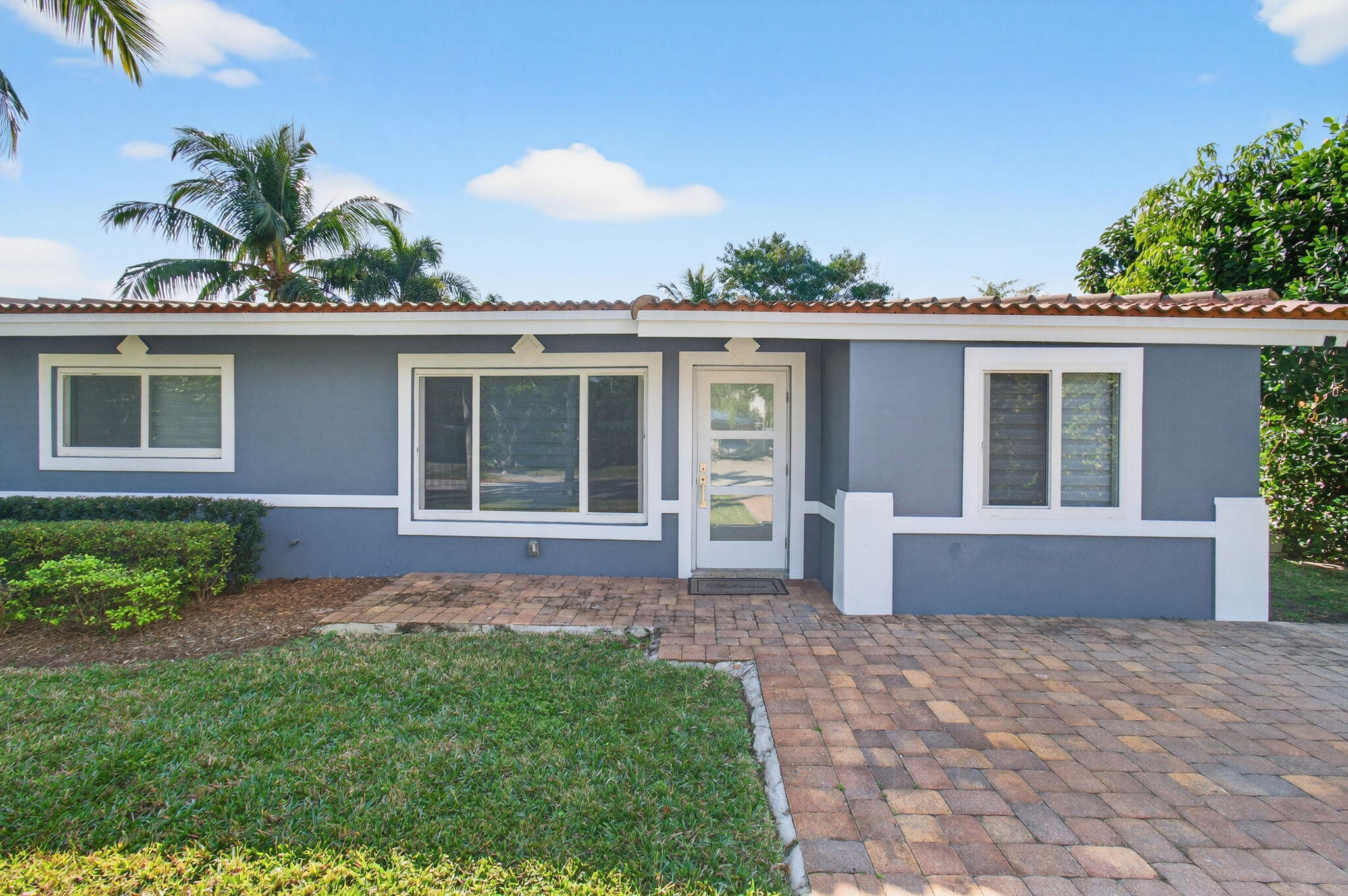 BOCA RATONE HGHTS - Residential