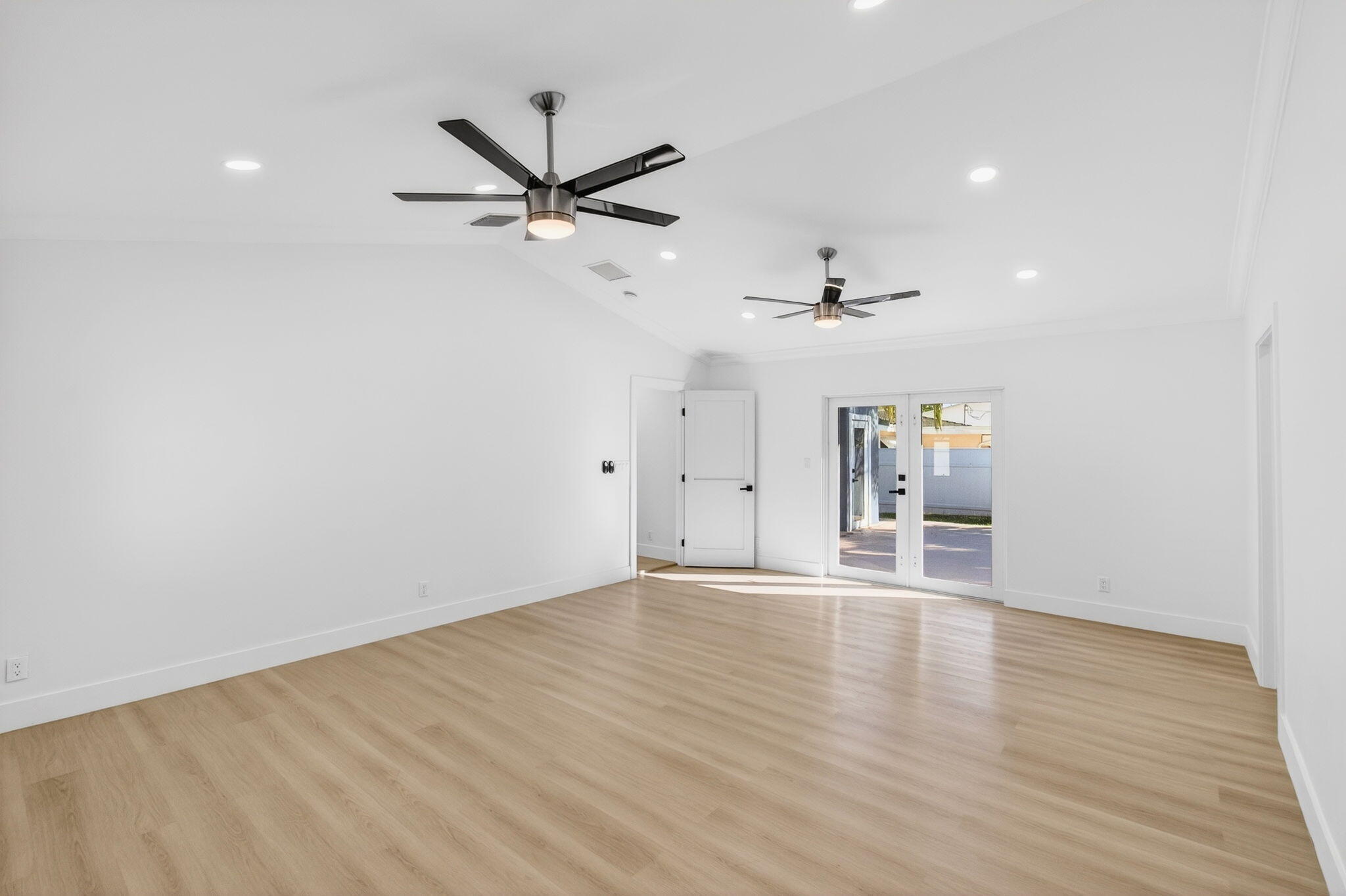 BOCA RATONE HGHTS - Residential