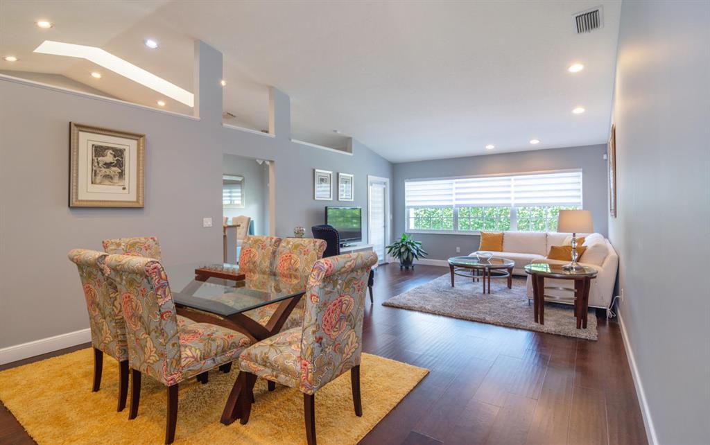 ST TROPEZ AT BOCA GOLF VILLAS CONDO - Residential