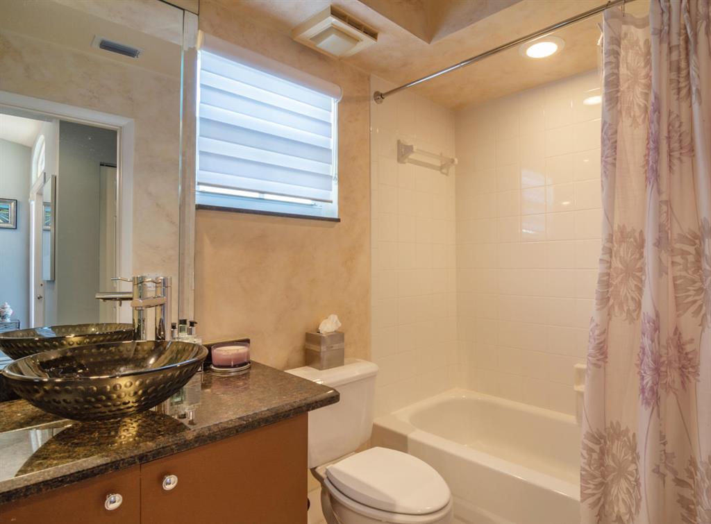 ST TROPEZ AT BOCA GOLF VILLAS CONDO - Residential