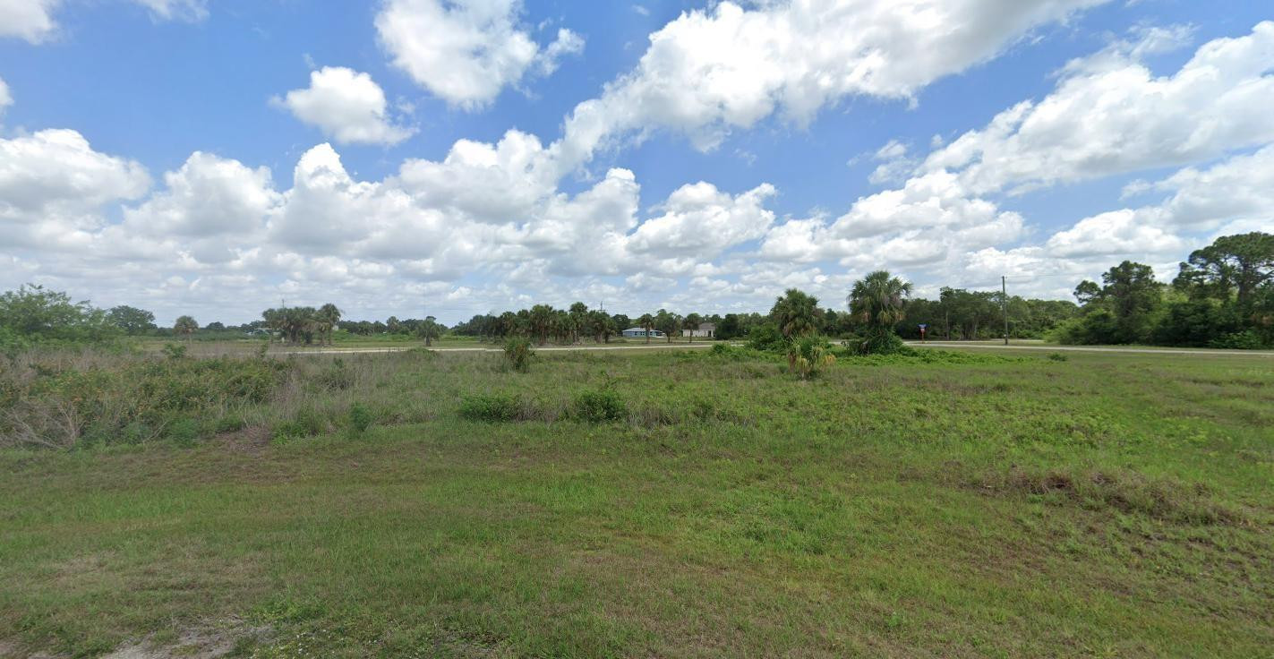 PORT LaBELLE UNIT 7 - Land