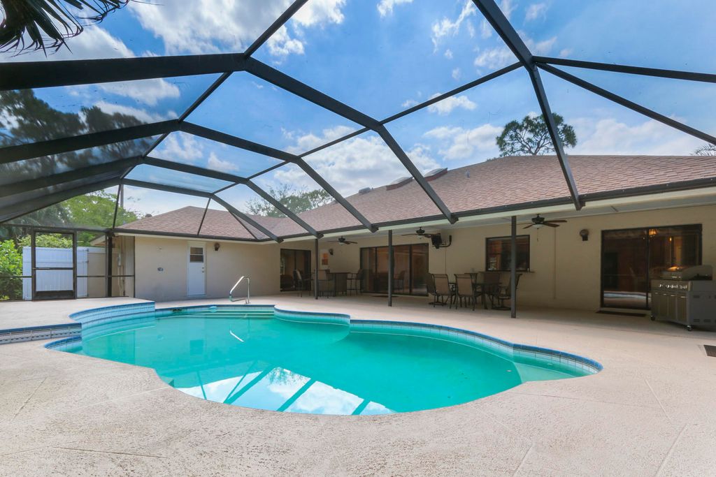 Photo of 1420 Wood Dale Terrace, Wellington, FL 33414 (MLS # R11065828)