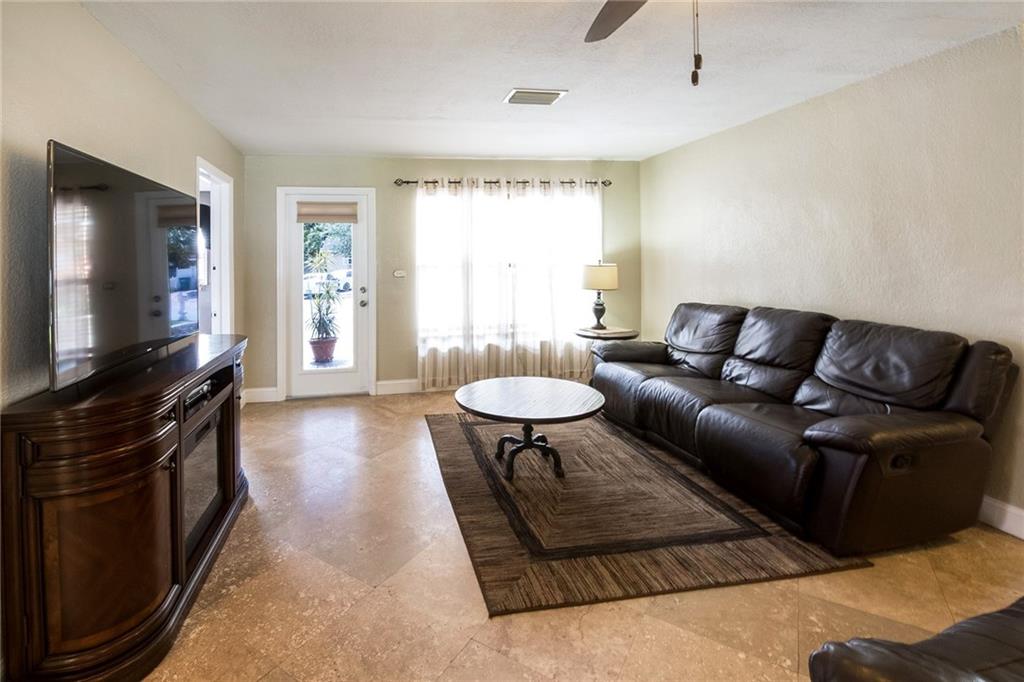 Coram Gardens 34-37 B - Residential