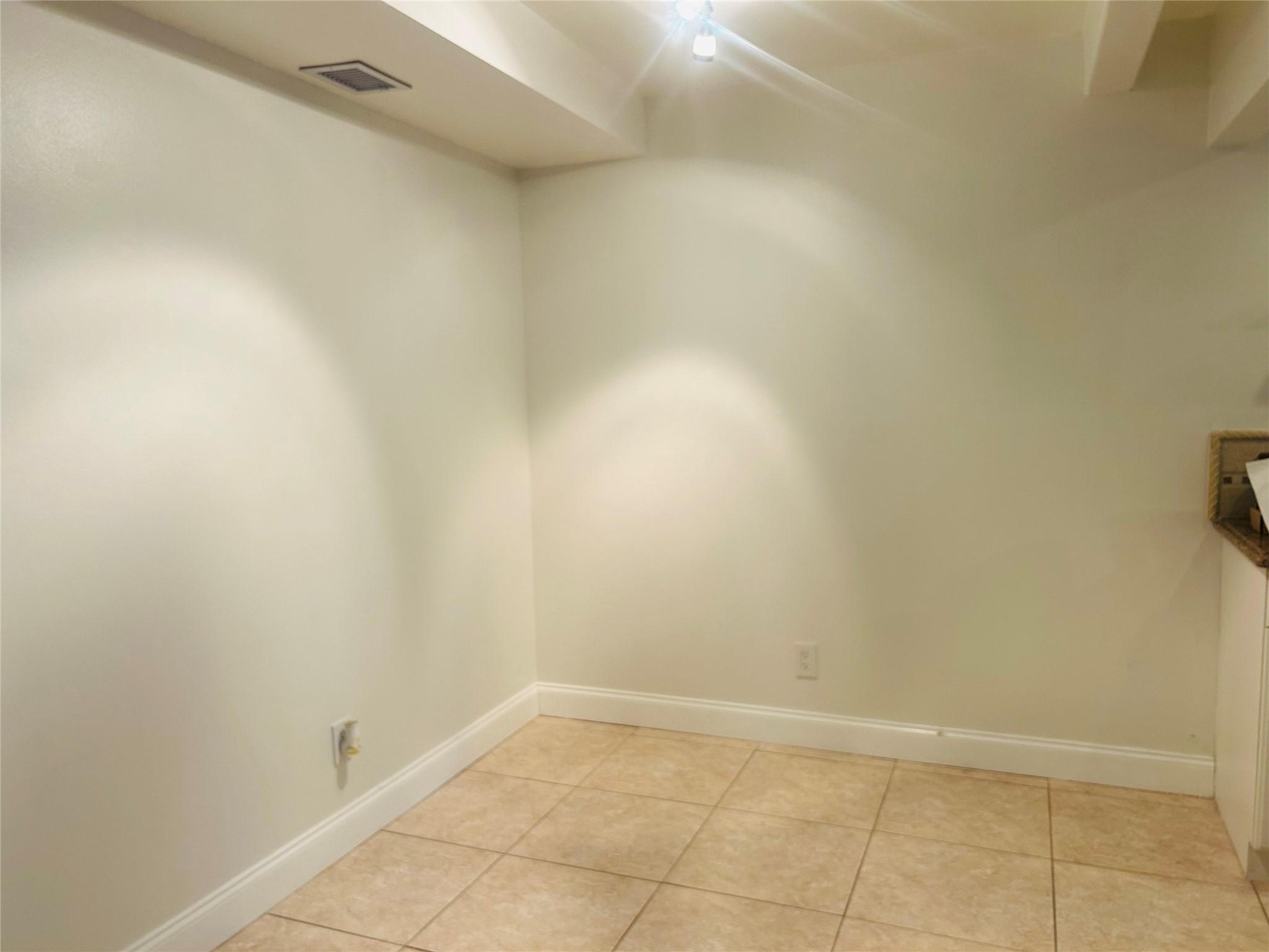 Village Townhouse-Pompano - Residential Lease