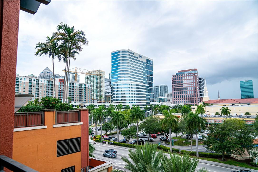 WAVERLY AT LAS OLAS - Residential