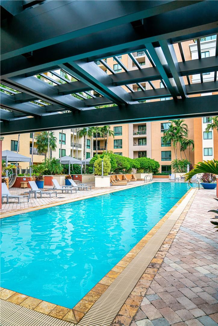 WAVERLY AT LAS OLAS - Residential