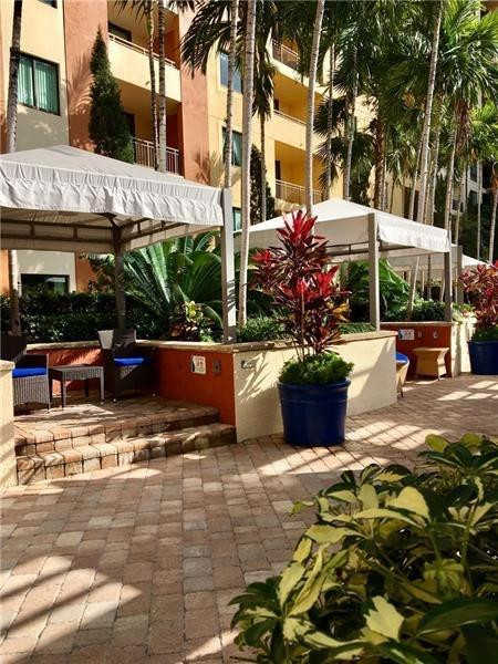 WAVERLY AT LAS OLAS - Residential