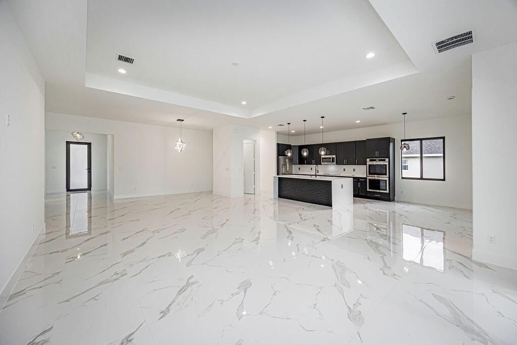 N/A - Residential Lease
