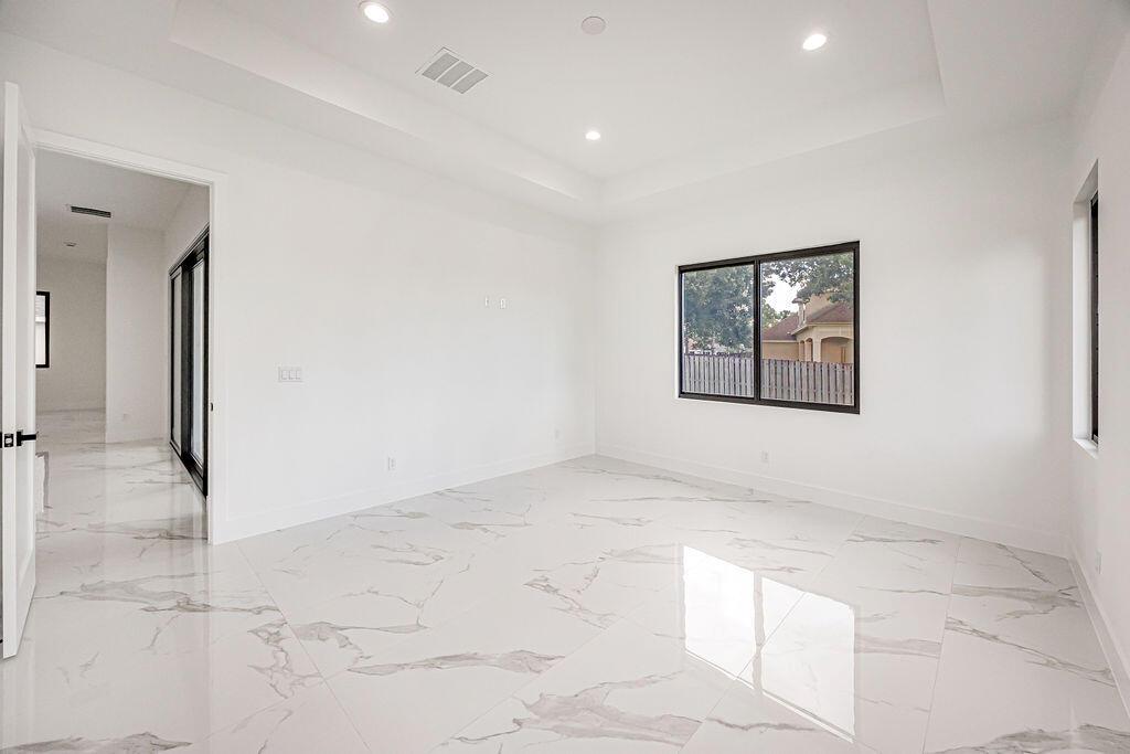 N/A - Residential Lease