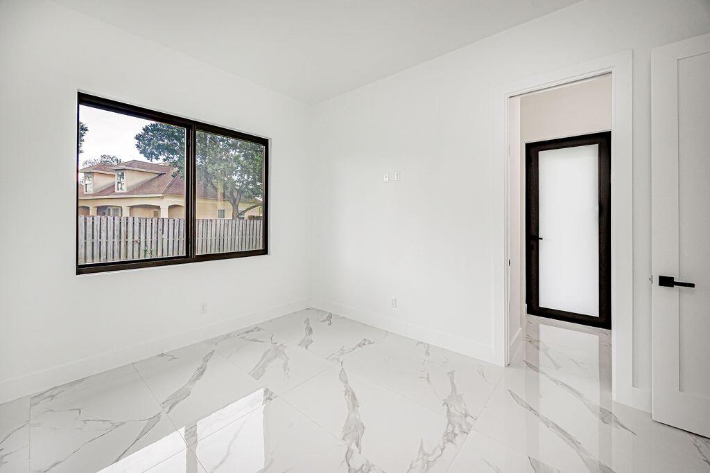 N/A - Residential Lease