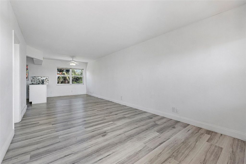 Photo of 1100 NE 9th Avenue #302, Fort Lauderdale, FL 33304 (MLS # F10535813)