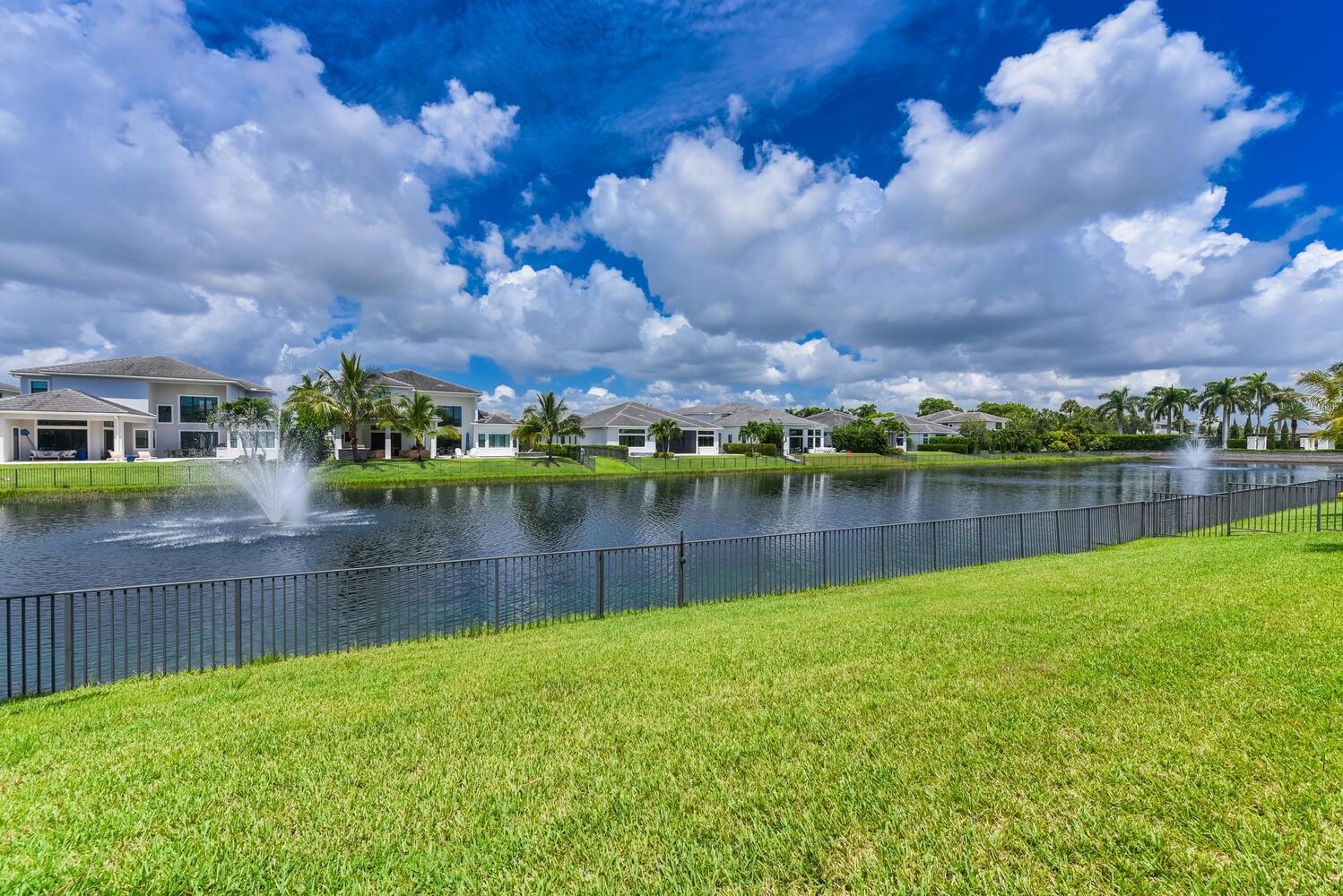 ROYAL PALM POLO PLAT - Residential Lease