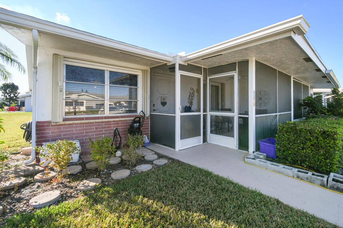 Delightful one level townhouse with step saving kitchen and 2 screened patios. Spacious bedrooms, tile throughout, accordion shutters & a new roof was installed. Ideally located in desirable Cypress Lakes which is a wonderful, gated 55+ community offering golf, tennis, an active clubhouse.