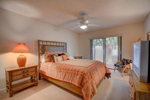 PALMS OF BOCA LAGO CONDO - Residential