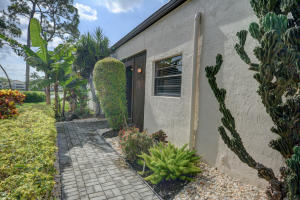 PALMS OF BOCA LAGO CONDO - Residential