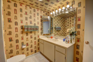 PALMS OF BOCA LAGO CONDO - Residential