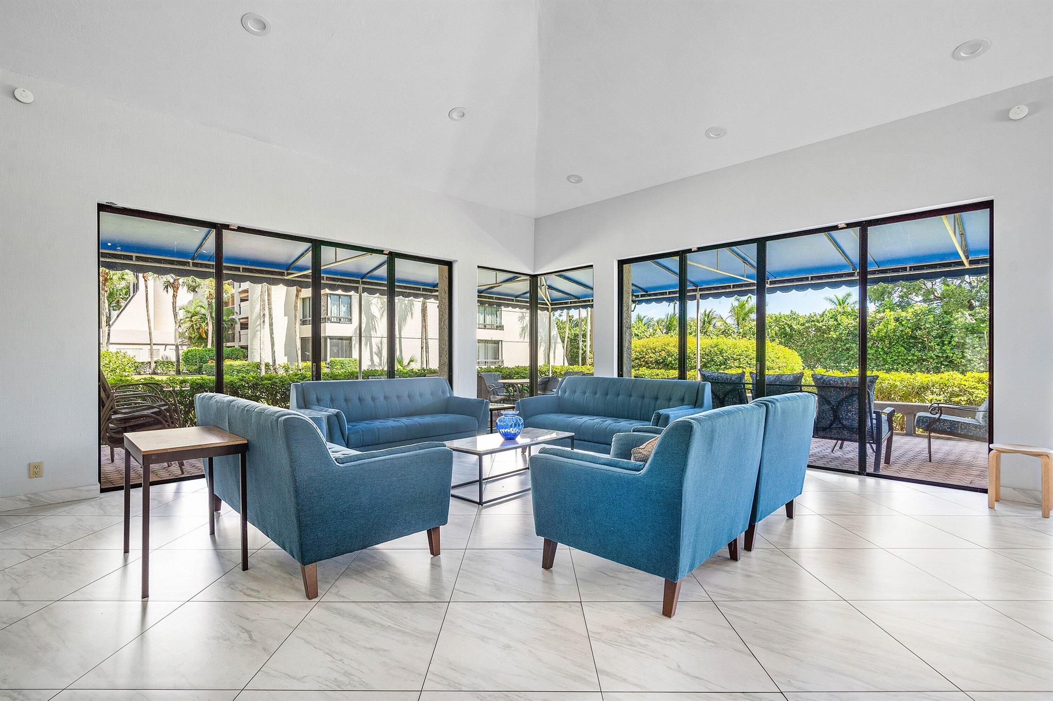 GLENS CONDO - Residential