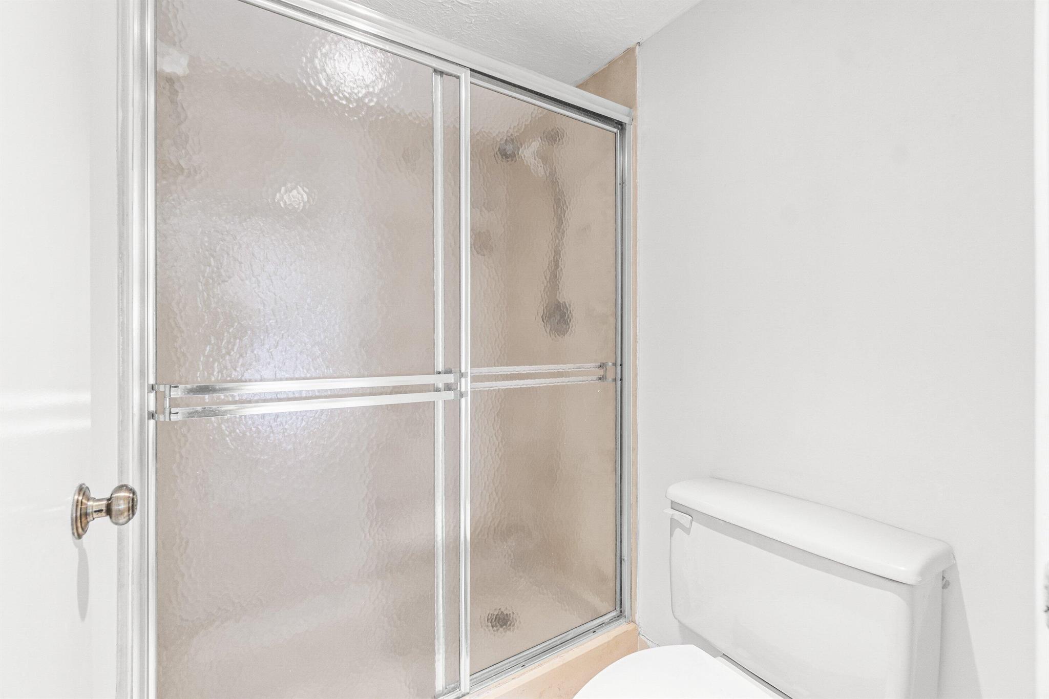 GLENS CONDO - Residential